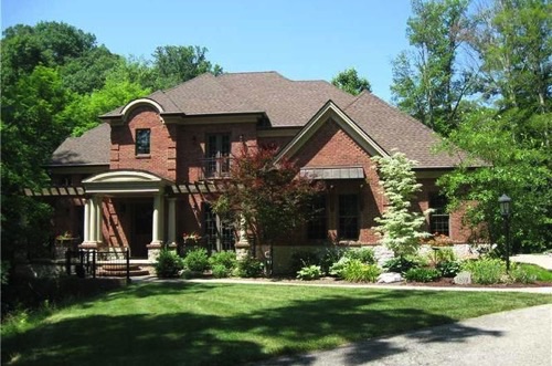 1819 East York Ct
